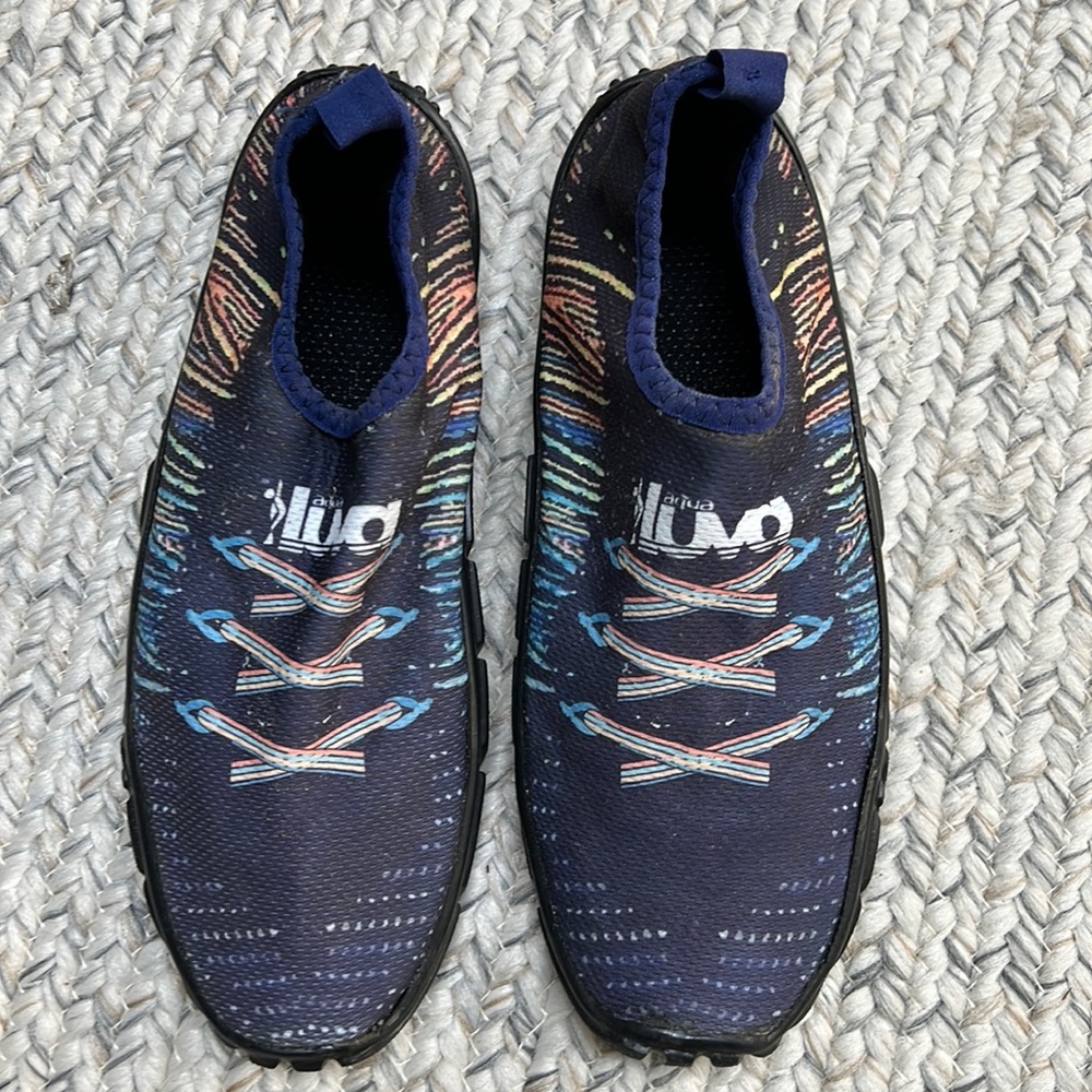 Water shoes